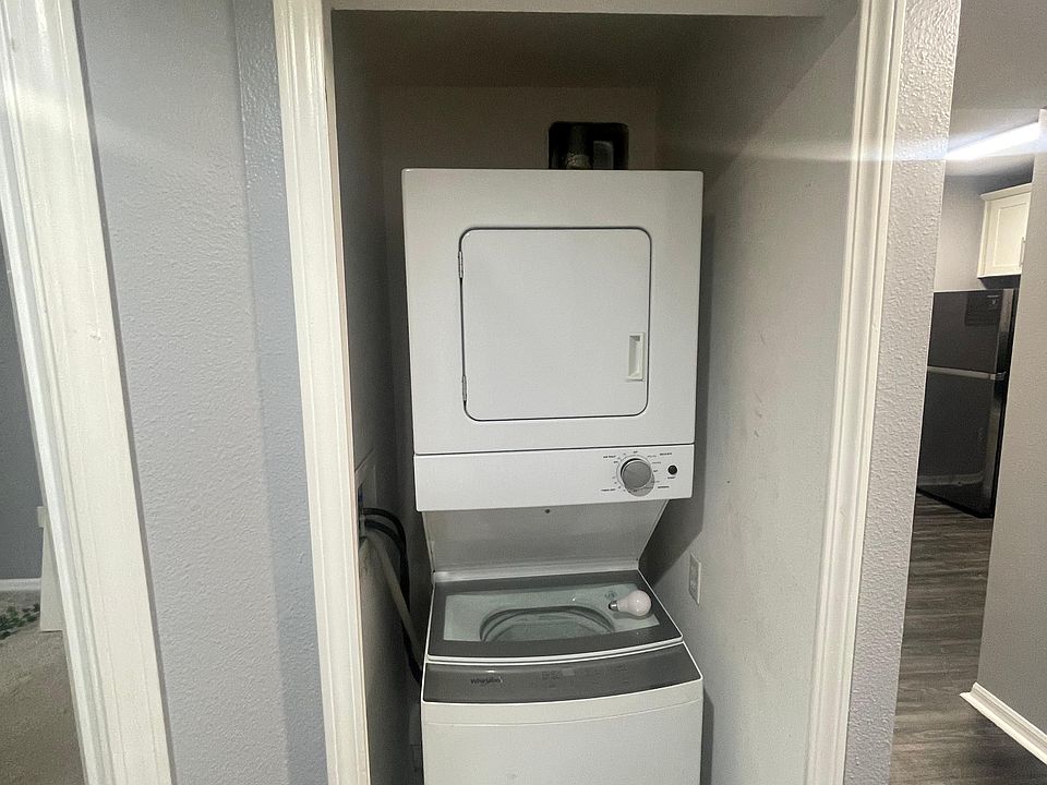 1st image of 6413 Hollydale Pl Unit 102