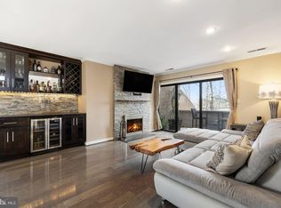 11120 Harbor Ct #1120, Reston, VA 20191