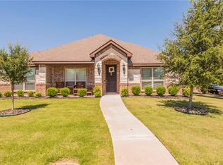 221 Sunrise Ct, Red Oak, TX 75152