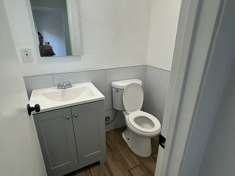 4740 Bandera St #4 — Photo 5