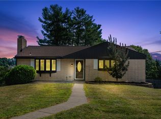 147 Orchard Dr, Mcmurray, PA