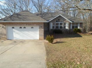 1951 W Ranch Rd, Nixa, MO 65714