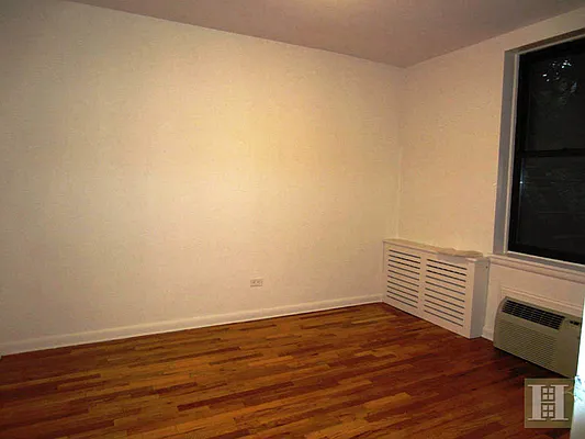 Rented by Halstead Real Estate | media 27