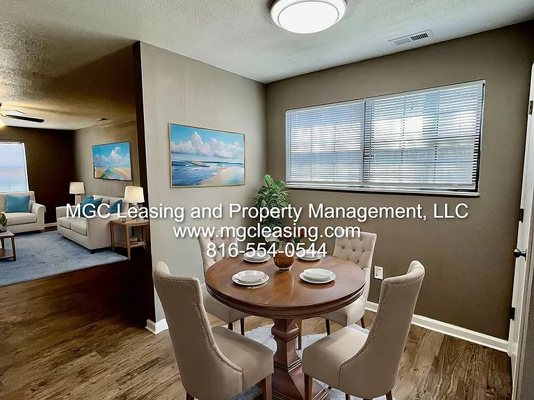 2105 SW 8th St — Photo 3