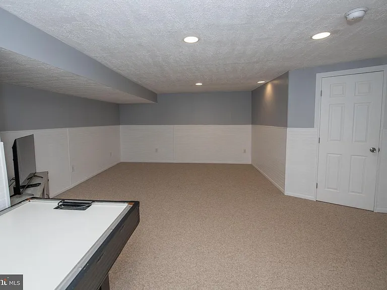 78 Bellwood Dr — Photo 17