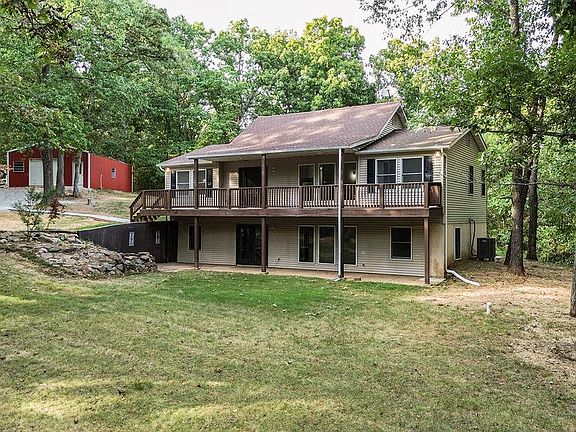 5th image of 2839 Oberhelman Rd