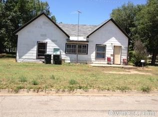 19 Legion Dr, Fairview, OK 73737