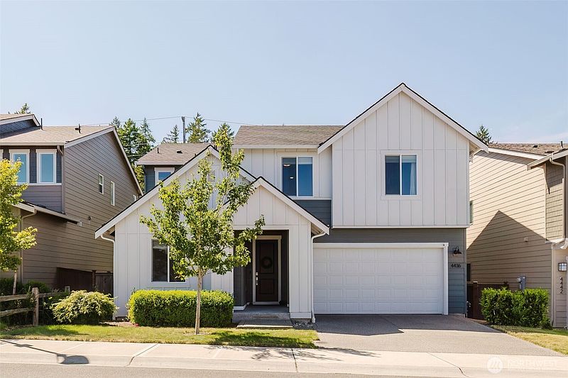 2nd image of 4436 Hibiscus Circle SW