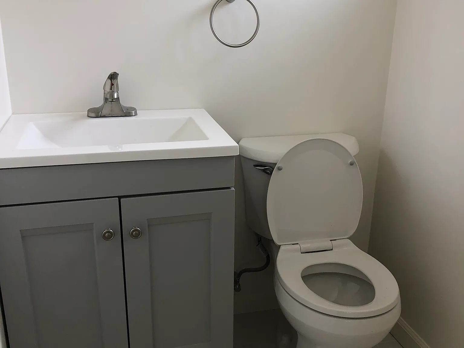 521 Evergreen Street - 4 — Photo 2