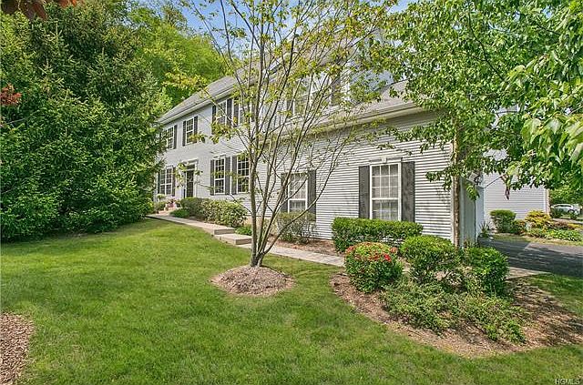1st image of 267 Woodlands Dr
