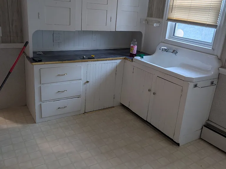 30 Western Ave #3 — Photo 1