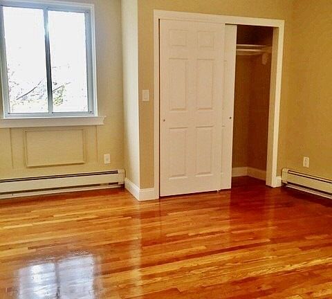 4th image of 2003 49th St