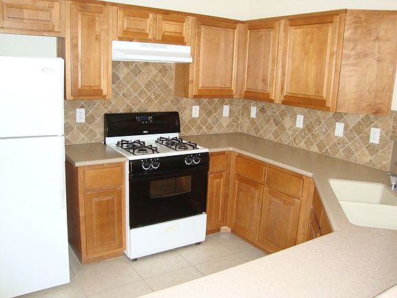 3rd image of 5531 Parlay Way Unit 102