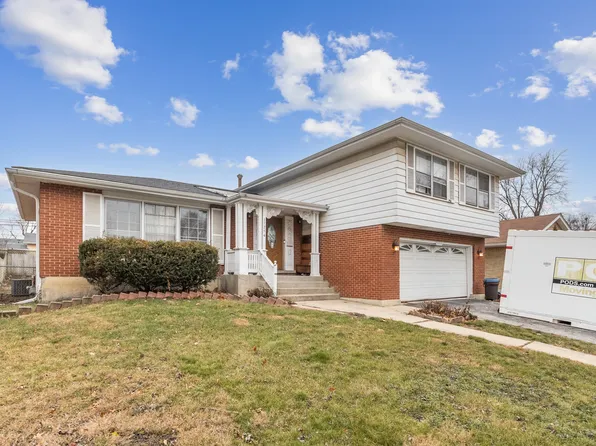 17754 Cherrywood Ln, Homewood, IL 60430