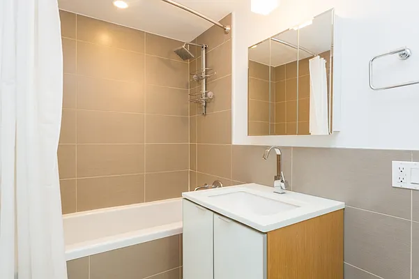 Rented by MNS | media 27