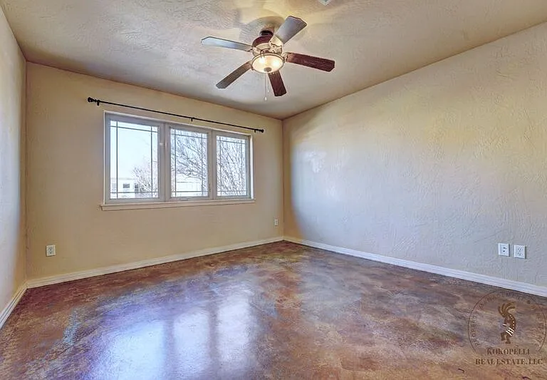 1304 Monument Ct — Photo 7
