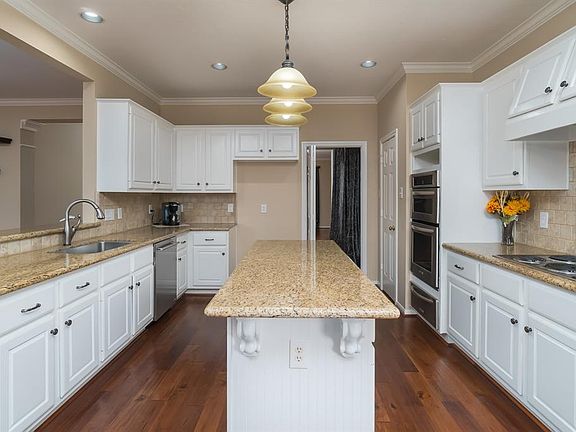 5th image of 13502 Island Palm Ct