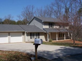 60 Light Dr, Concord, VA 24538