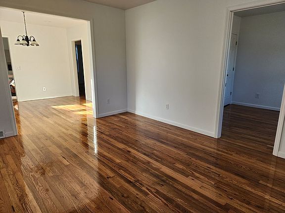 3rd image of 3445 Mackinaw St