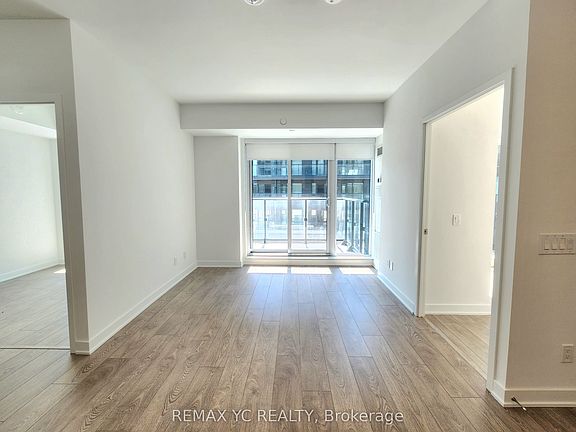 3rd image of 543 Richmond St W #1212