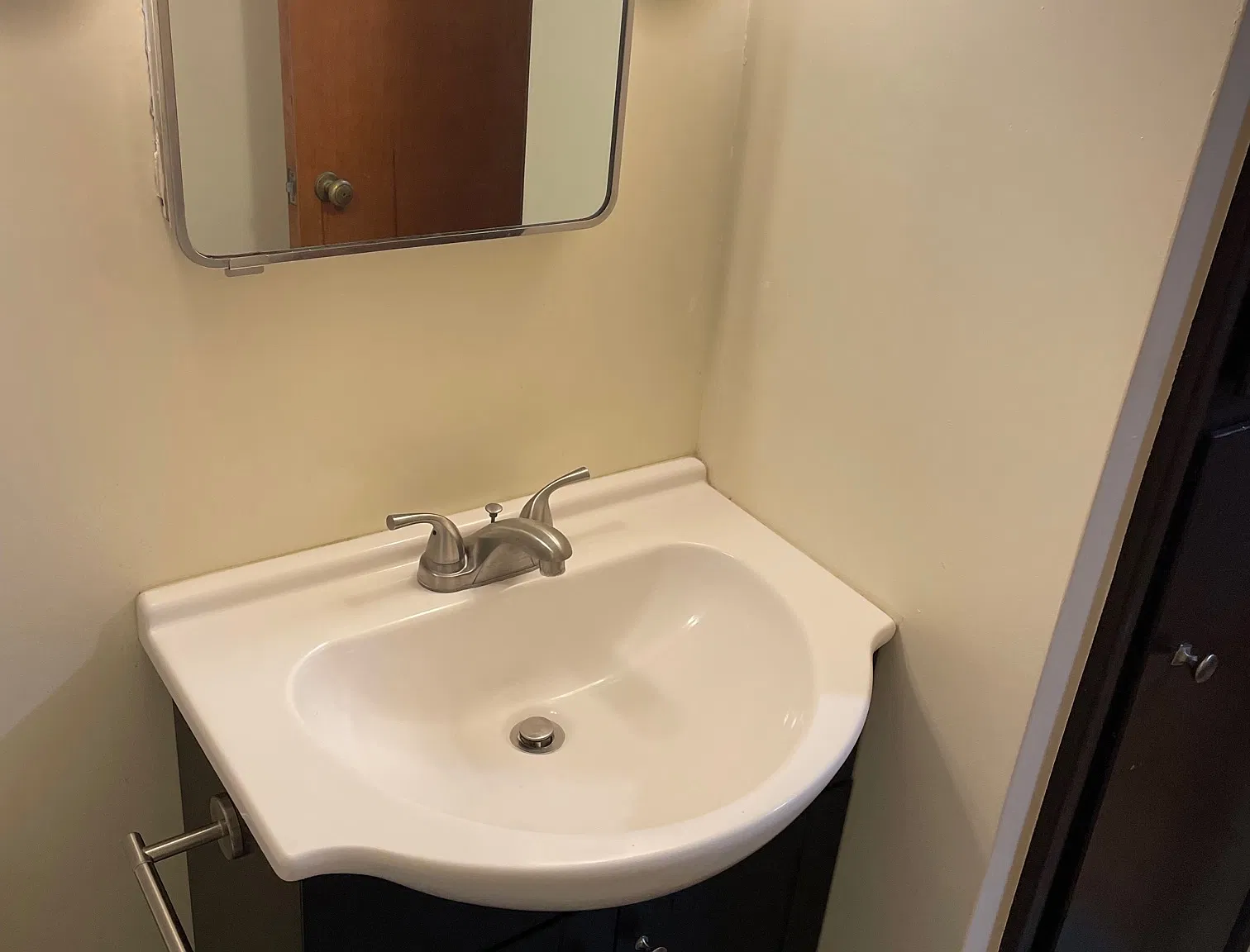 2 bed, 900 sqft, $975 — Photo 2