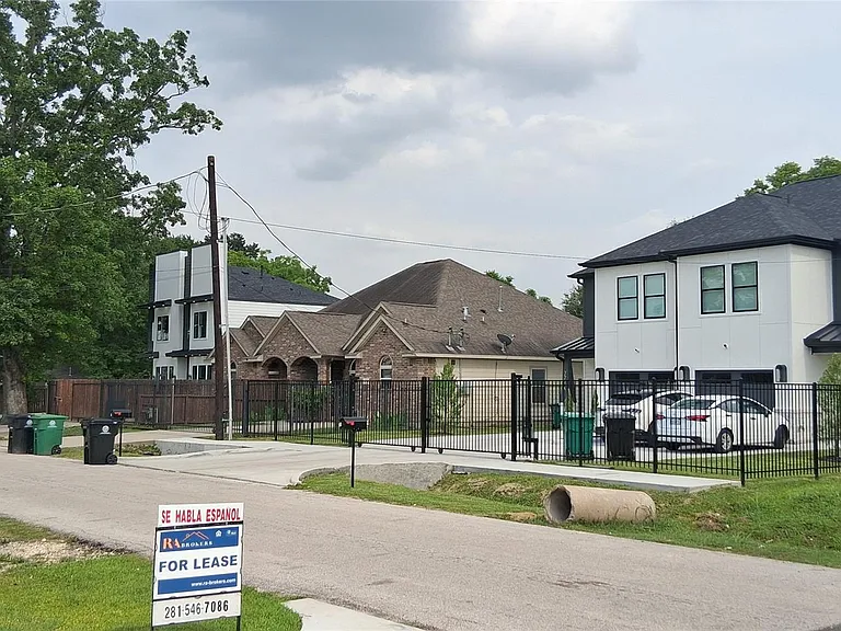 780 Fair St #A — Photo 14