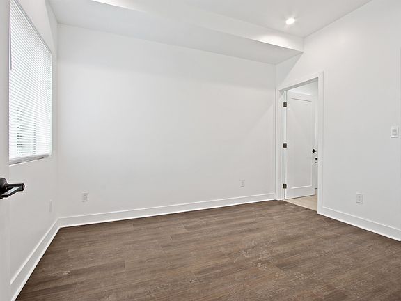 2nd image of 1137-1139 S Lorena St #4-1139
