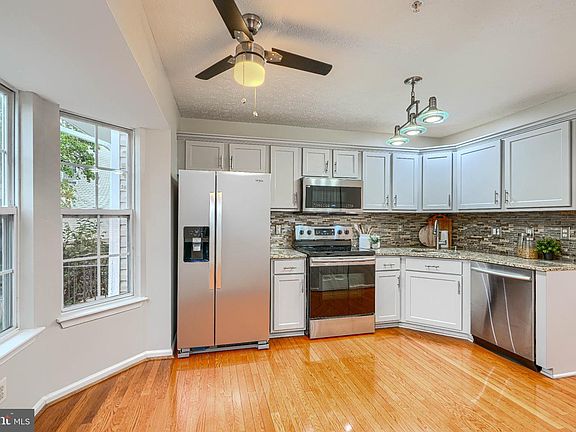 5th image of 2220 Seton Way