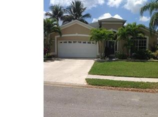 1768 Emerald Cove Cir, Cape Coral, FL 33991