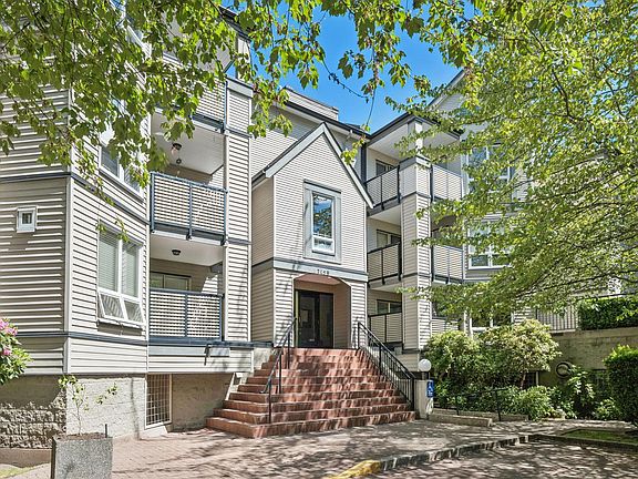 2nd image of 7459 Moffatt Rd #305