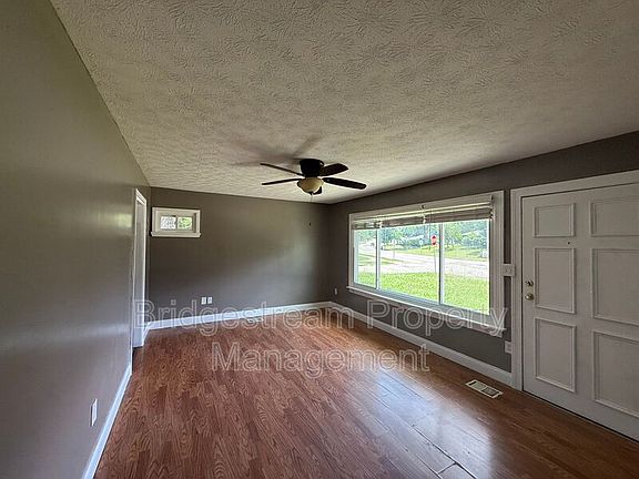 2nd image of 5775 Penn Ave