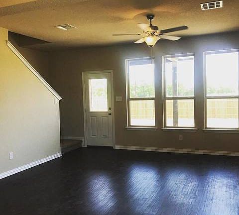 2nd image of 7807 Belmont Vly