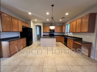 1305 E Nightingale Ln, Gilbert, AZ 85298