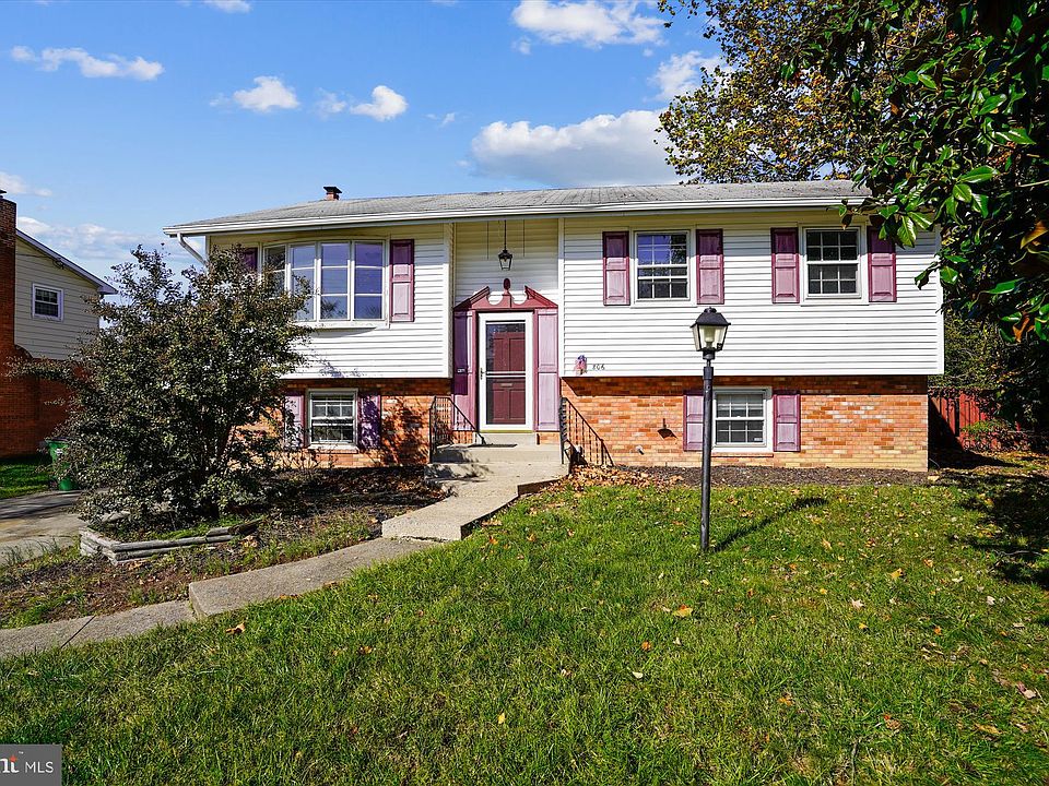 1st image of 806 Norwood Ln