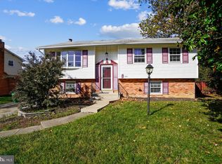806 Norwood Ln, Woodbridge, VA 22191