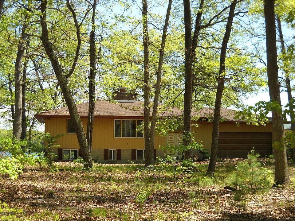 1st image of 8480 N South Lake Shore Dr