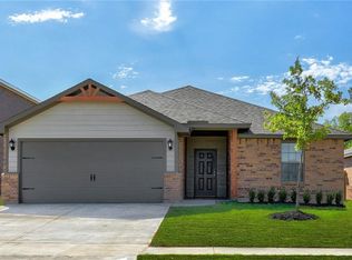 2213 Scarlet Ln, El Reno, OK 73036