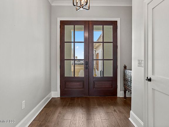 5th image of 264 Arbor Trl