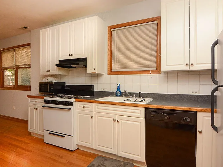 1445 W Cortez St #3 — Photo 4