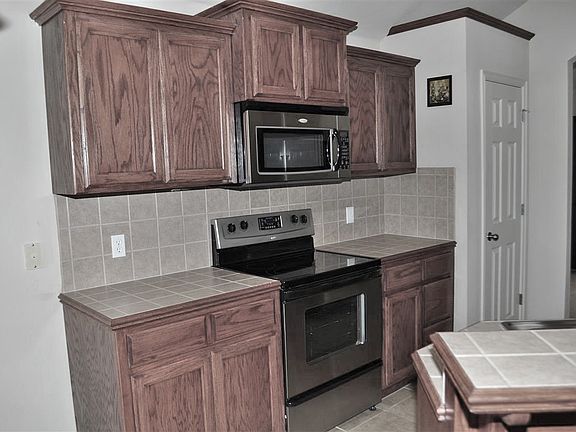 5th image of 16109 Korie Dr