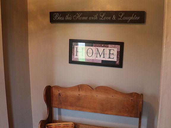 More int. pics coming soon.