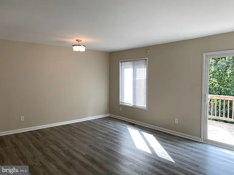 2804 Cambridge Dr — Photo 7