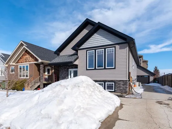 1317 W 54 Avenue Close, Lloydminster, AB T9V 2K1