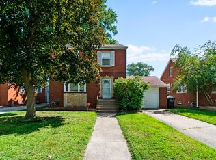18457 Sherman St, Lansing, IL
