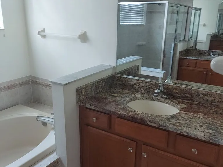 1003 Lumsden Trace Cir — Photo 37