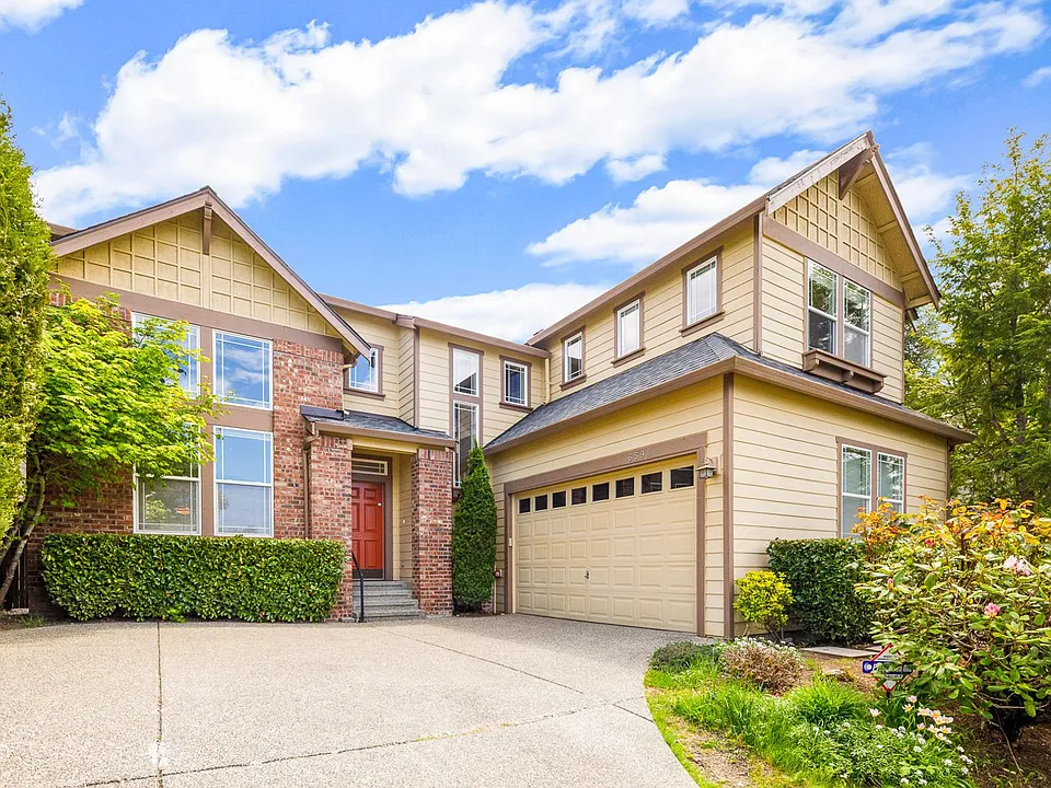 6594 163rd Pl SE