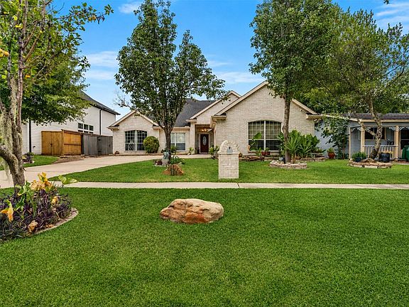 3rd image of 1914 Restridge Dr