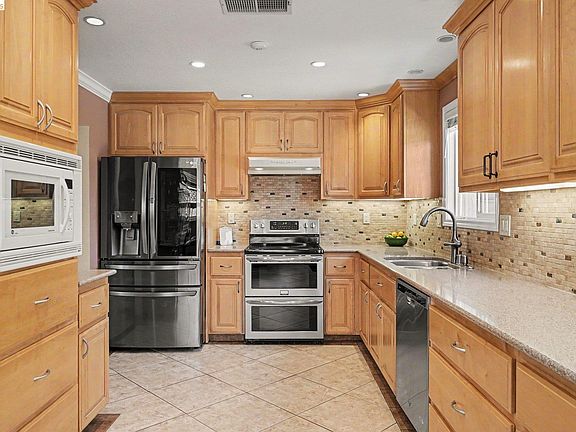 3rd image of 4850 Mallard Ct