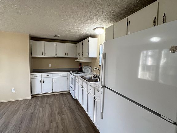 Beautiful new kitchen!