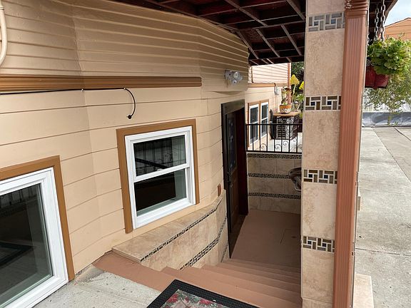 Stairway entering the apartment